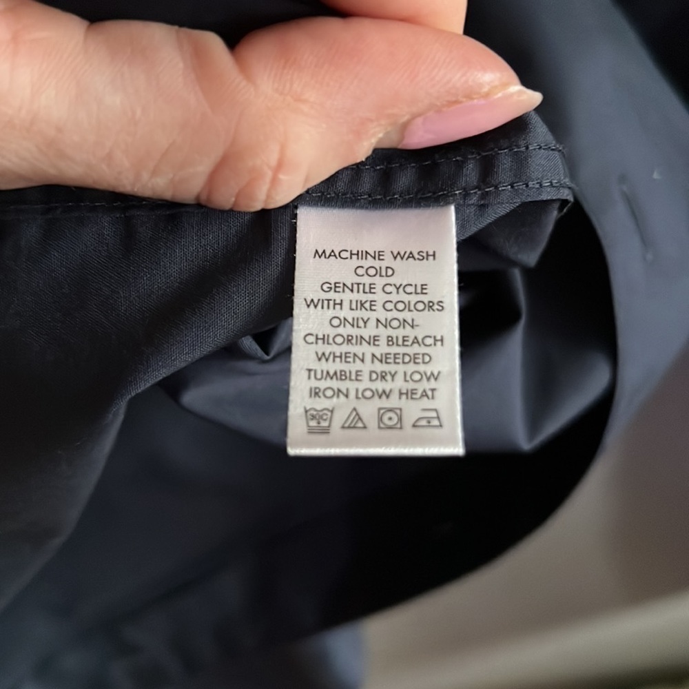 Dark grey button down - Picture 4 of 4